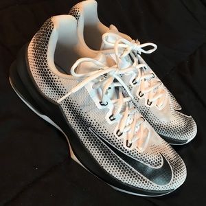 Nike Infuriate Lows Sneakers